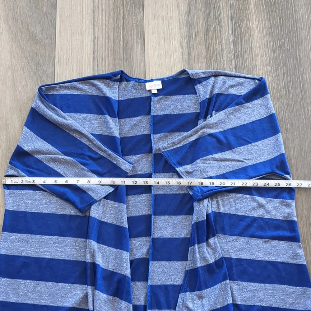LuLaRoe Lindsay Cardigan Blue Striped Size Medium - Picture 4 of 6